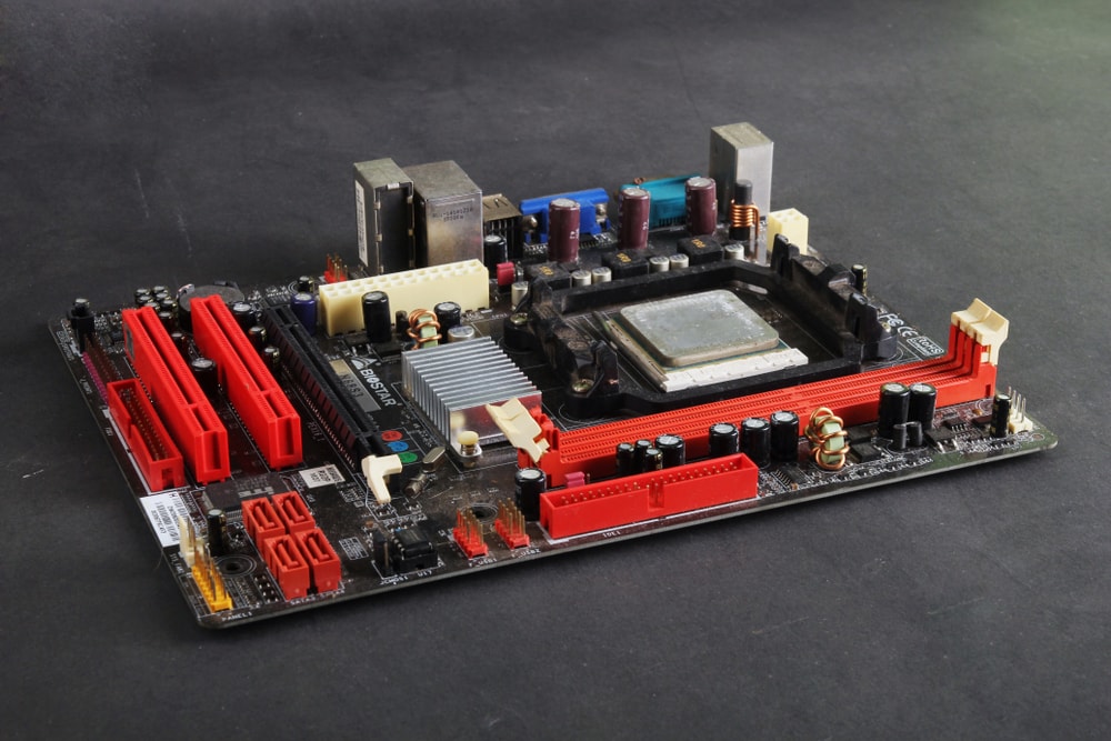 What Motherboard Do I Have? (How to Tell Quickly)