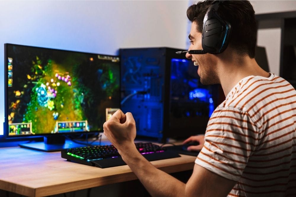 17 Best Prebuilt Gaming PCs Under $1,000 (Jul 2026)